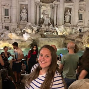 Meet your Posher, Emily